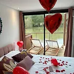 Lodge Domaine De Neuville - Flottants En Champagne Sainte-Gemme (Marne)