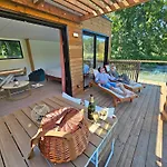 Domaine De Neuville - Flottants En Champagne Lodge