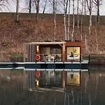Domaine De Neuville - Flottants En Champagne Sainte-Gemme (Marne)