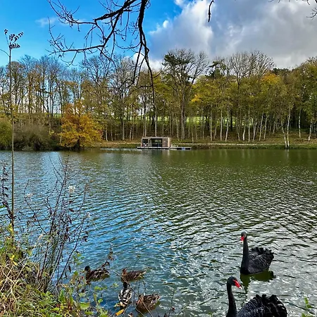 Domaine De Neuville - Flottants En Champagne * Sainte-Gemme (Marne)