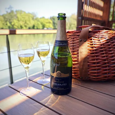 Domaine De Neuville - Flottants En Champagne *