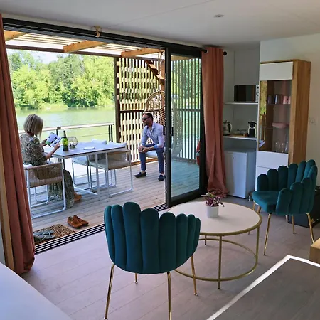 Domaine De Neuville - Flottants En Champagne Lodge