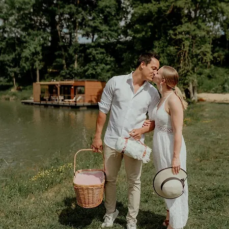 Domaine De Neuville - Flottants En Champagne بيت خشبي *