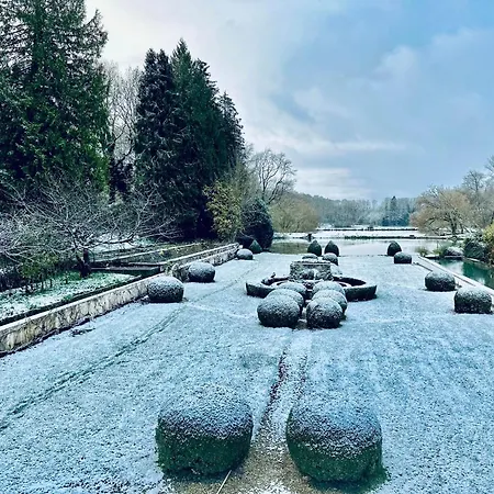 Domaine De Neuville - Flottants En Champagne *