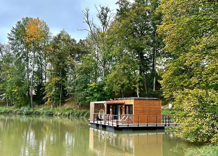 Lodge Sur L'eau - Domaine De Neuville *