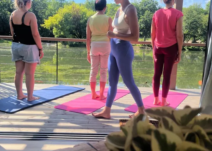 Lodge Sur L'eau - Domaine De Neuville Sainte-Gemme (Marne)