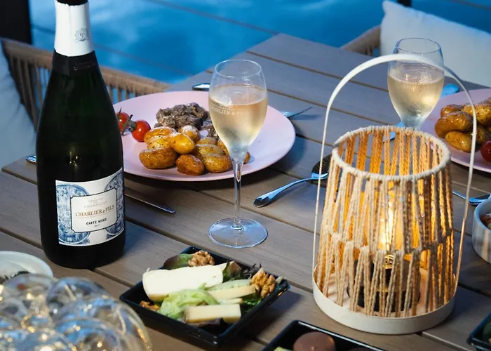 Sur L'eau - Domaine De Neuville Sainte-Gemme (Marne)