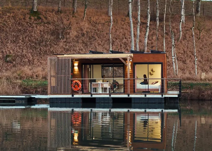 Sur L'eau - Domaine De Neuville Sainte-Gemme (Marne)